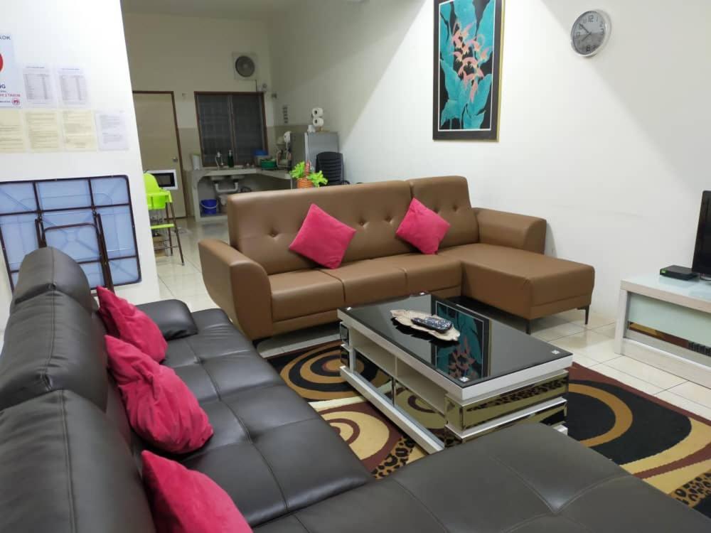 Lily Vacation Home At Cameron Highlands - 12 Pax,Free Wifi W Carporch Танах-Рата Экстерьер фото
